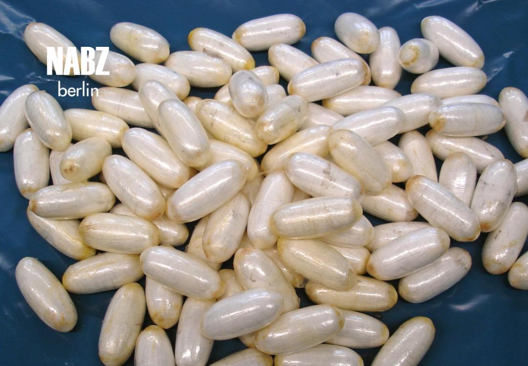 مردی با صد بسته کوکائین در بدن در فرودگاه برلین دستگیر شد